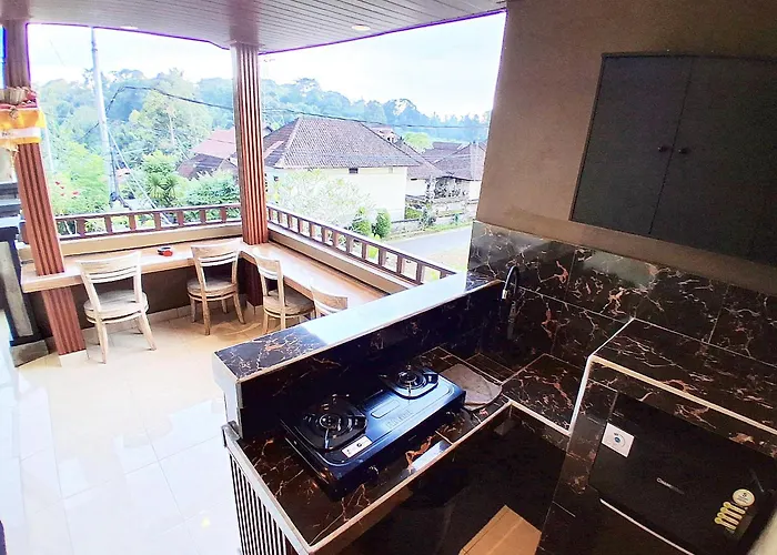 Homestay Sari Sedana *
